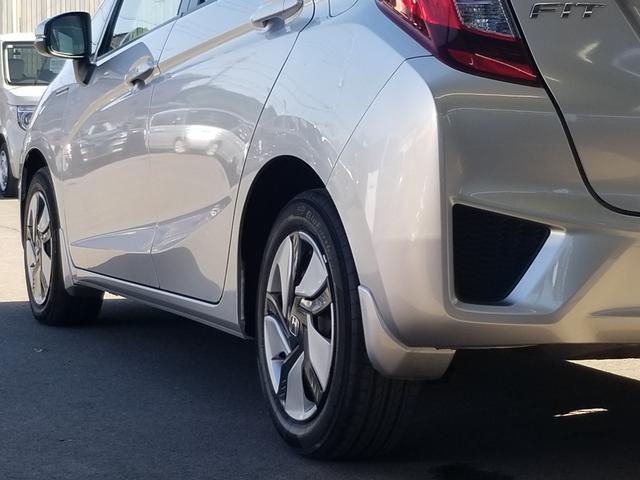 フィットハイブリッド Fパッケージ ナビ ワンセグ Bカメラ Bluetoothオーディオ ETC スマキー 禁煙車 フルフラット 横滑り防止 ABS 電格ミラー CD DVD再生 運転席エアバッグ 助手席エアバッグ エアコン(51枚目)