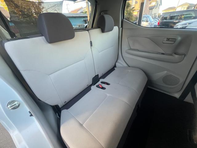 デイズ Ｂ　衝突軽減　レーンキープ　障害物センサー　ナビ　Ｂカメラ　Ｂｌｕｅｔｏｏｔｈオーディオ　ＥＴＣ　Ｉストップ　キーレス　記録簿　横滑り防止　ＡＢＳ　オートライト　電格ミラー　ベンチシート　運転席エアバッグ（10枚目）