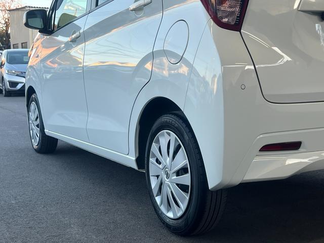 デイズ Ｂ　衝突軽減　レーンキープ　障害物センサー　ナビ　Ｂカメラ　Ｂｌｕｅｔｏｏｔｈオーディオ　ＥＴＣ　Ｉストップ　キーレス　記録簿　横滑り防止　ＡＢＳ　オートライト　電格ミラー　ベンチシート　運転席エアバッグ（55枚目）