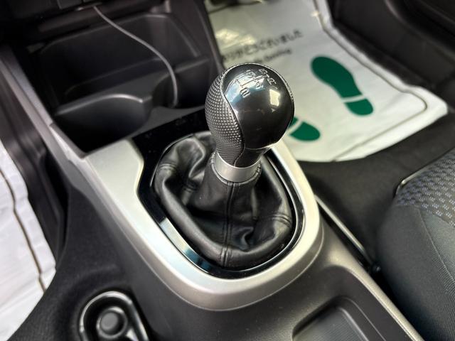 フィット 13G・F ナビ フルセグ Bカメラ Bluetoothオーディオ ETC Iストップ 14インチAW スマキー 禁煙車 フルフラット 横滑り防止 ABS 電格ミラー CD DVD再生(48枚目)