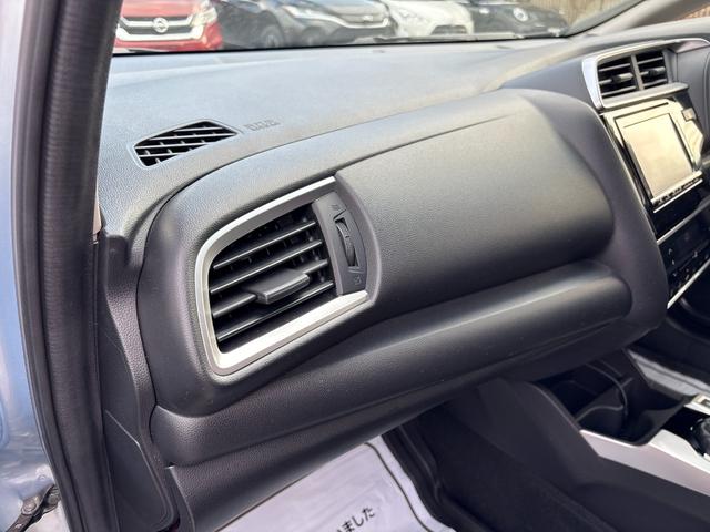 フィット 13G・F ナビ フルセグ Bカメラ Bluetoothオーディオ ETC Iストップ 14インチAW スマキー 禁煙車 フルフラット 横滑り防止 ABS 電格ミラー CD DVD再生(56枚目)