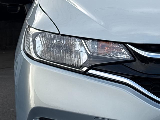 フィット 13G・F ナビ フルセグ Bカメラ Bluetoothオーディオ ETC Iストップ 14インチAW スマキー 禁煙車 フルフラット 横滑り防止 ABS 電格ミラー CD DVD再生(63枚目)