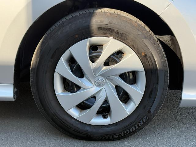 ヤリス X 衝突軽減 レーンキープ Bluetoothオーディオ キーレス 禁煙車 ABS オートハイビーム オートライト 電格ミラー 運転席エアバッグ 助手席エアバッグ サイドエアバッグ パワーウィンドウ(11枚目)