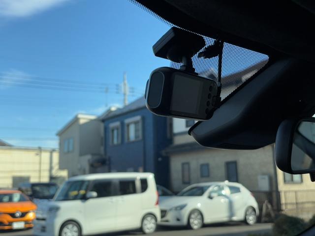 ヤリス X 衝突軽減 レーンキープ Bluetoothオーディオ キーレス 禁煙車 ABS オートハイビーム オートライト 電格ミラー 運転席エアバッグ 助手席エアバッグ サイドエアバッグ パワーウィンドウ(19枚目)