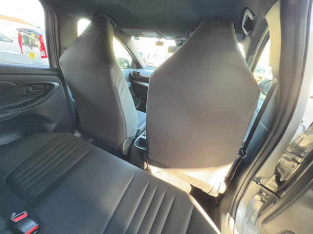 ヤリス X 衝突軽減 レーンキープ Bluetoothオーディオ キーレス 禁煙車 ABS オートハイビーム オートライト 電格ミラー 運転席エアバッグ 助手席エアバッグ サイドエアバッグ パワーウィンドウ(27枚目)