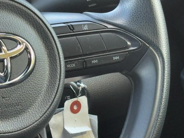 ヤリス X 衝突軽減 レーンキープ Bluetoothオーディオ キーレス 禁煙車 ABS オートハイビーム オートライト 電格ミラー 運転席エアバッグ 助手席エアバッグ サイドエアバッグ パワーウィンドウ(34枚目)