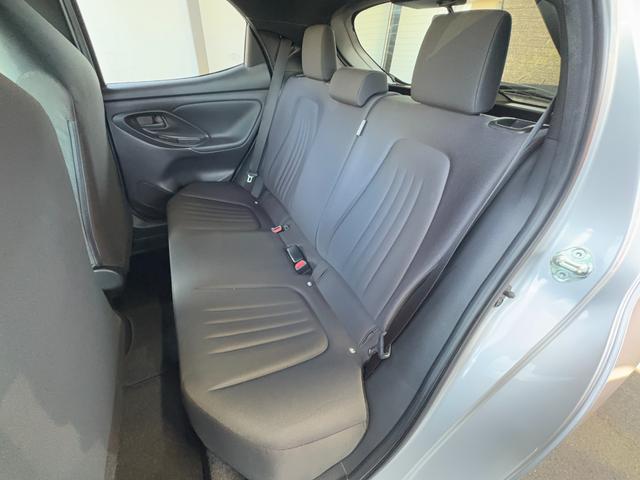 ヤリス X 衝突軽減 レーンキープ Bluetoothオーディオ キーレス 禁煙車 ABS オートハイビーム オートライト 電格ミラー 運転席エアバッグ 助手席エアバッグ サイドエアバッグ パワーウィンドウ(43枚目)