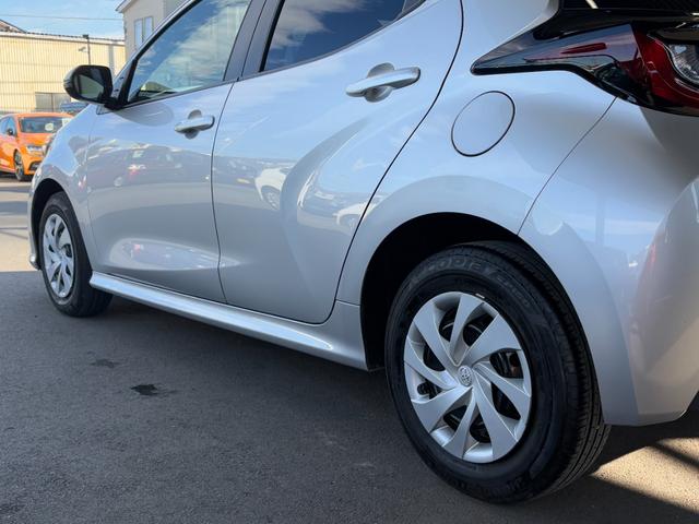 ヤリス X 衝突軽減 レーンキープ Bluetoothオーディオ キーレス 禁煙車 ABS オートハイビーム オートライト 電格ミラー 運転席エアバッグ 助手席エアバッグ サイドエアバッグ パワーウィンドウ(52枚目)