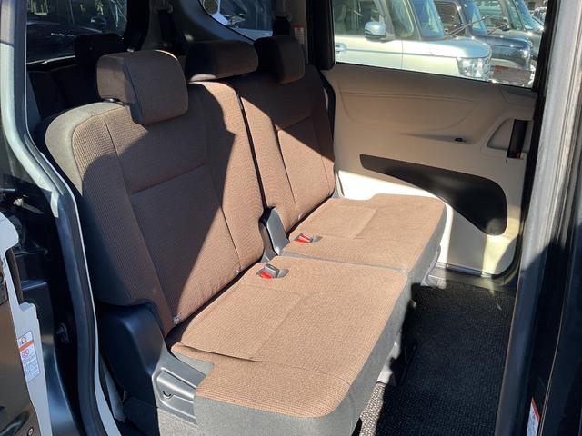 シエンタ G 衝突軽減 レーンキープ 両側電動 シートヒーター ナビ フルセグ Bカメラ Bluetoothオーディオ ETC Iストップ LEDヘッドライト スマキー 禁煙車 3列 フルフラット ABS ESC(13枚目)