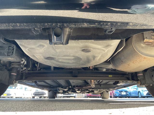 シエンタ G 衝突軽減 レーンキープ 両側電動 シートヒーター ナビ フルセグ Bカメラ Bluetoothオーディオ ETC Iストップ LEDヘッドライト スマキー 禁煙車 3列 フルフラット ABS ESC(27枚目)