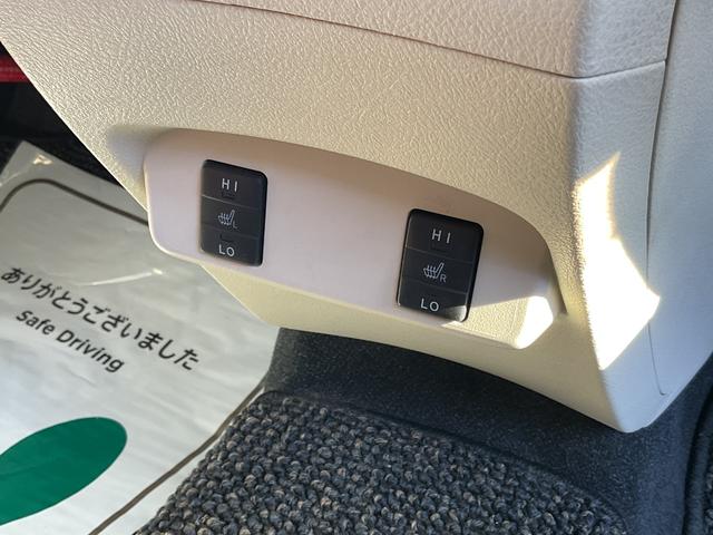 シエンタ G 衝突軽減 レーンキープ 両側電動 シートヒーター ナビ フルセグ Bカメラ Bluetoothオーディオ ETC Iストップ LEDヘッドライト スマキー 禁煙車 3列 フルフラット ABS ESC(48枚目)