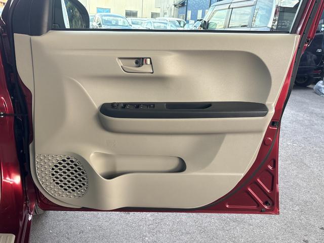 パッソ X LパッケージS 衝突軽減 レーンキープ Iストップ スマキー 禁煙車 ABS ESC 電格ミラー ベンチシート CD 運転席エアバッグ 助手席エアバッグ エアコン パワーウィンドウ パワーステアリング(10枚目)