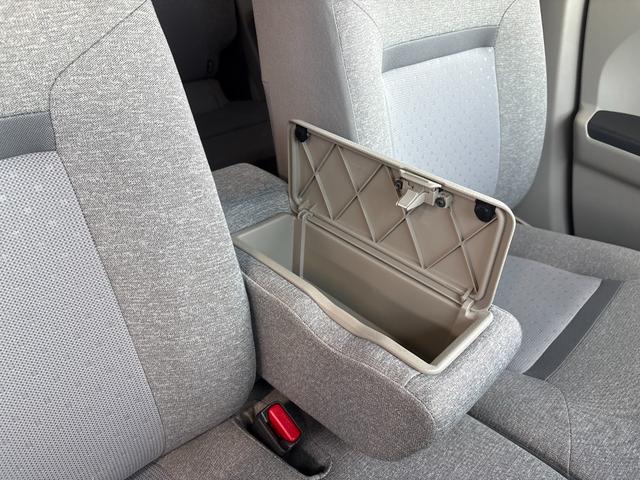 パッソ X LパッケージS 衝突軽減 レーンキープ Iストップ スマキー 禁煙車 ABS ESC 電格ミラー ベンチシート CD 運転席エアバッグ 助手席エアバッグ エアコン パワーウィンドウ パワーステアリング(27枚目)