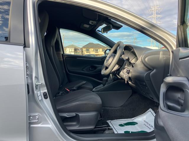 ヤリス ハイブリッドX 衝突軽減 レーンキープ 障害物センサー アダプティブクルーズ ナビ Bカメラ Bluetoothオーディオ ETC キーレス 禁煙車 ABS オートハイビーム オートライト 電格ミラ 運転席エアバッグ(27枚目)