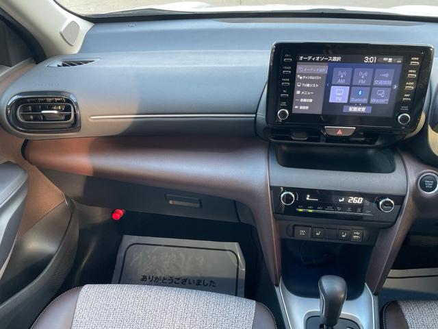 ヤリスクロス Ｚ　衝突軽減　レーンキープ　障害物センサー　アダプティブクルーズ　ハーフレザー　シートヒーター　パワーシート　ナビ　フルセグ　Ｂカメラ　Ｂｌｕｅｔｏｏｔｈオーディオ　ＥＴＣ　ＬＥＤヘッドライト（41枚目）