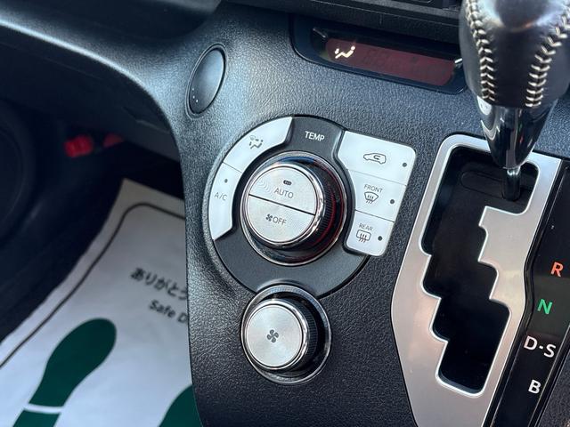 シエンタ Ｇ　衝突軽減　レーンキープ　障害物センサー　両側電動　ナビ　フルセグ　Ｂカメラ　Ｂｌｕｅｔｏｏｔｈオーディオ　ＥＴＣ　Ｉストップ　１５インチＡＷ　スマキー　禁煙車　３列　ＡＢＳ　オートハイビーム（9枚目）