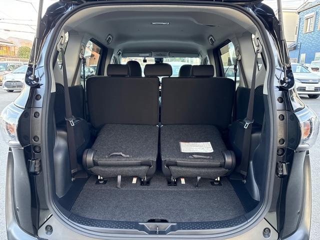 シエンタ Ｇ　後期モデル　衝突軽減　レーンキープ　障害物センサー　両側電動　ナビ　ワンセグ　Ｂカメラ　Ｂｌｕｅｔｏｏｔｈオーディオ　ＥＴＣ　Ｉストップ　スマキー　禁煙車　３列　ＡＢＳ　オートハイビーム　電格ミラー（37枚目）