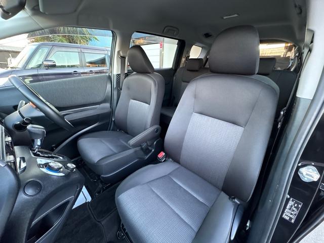 シエンタ Ｇ　後期モデル　衝突軽減　レーンキープ　障害物センサー　両側電動　ナビ　ワンセグ　Ｂカメラ　Ｂｌｕｅｔｏｏｔｈオーディオ　ＥＴＣ　Ｉストップ　スマキー　禁煙車　３列　ＡＢＳ　オートハイビーム　電格ミラー（52枚目）