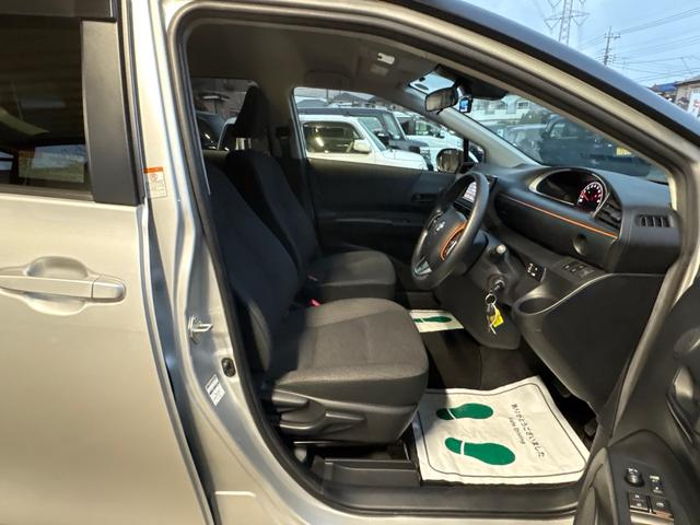 シエンタ ファンベースＸ　後期型　衝突軽減　レーンキープ　障害物センサー　片側電動　ナビ　ワンセグ　Ｂカメラ　Ｂｌｕｅｔｏｏｔｈオーディオ　Ｉストップ　キーレス　記録簿　フルフラット　ＡＢＳ　オートハイビーム　電格ミラー（29枚目）