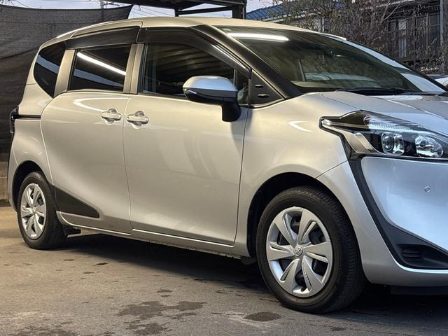 シエンタ ファンベースＸ　後期型　衝突軽減　レーンキープ　障害物センサー　片側電動　ナビ　ワンセグ　Ｂカメラ　Ｂｌｕｅｔｏｏｔｈオーディオ　Ｉストップ　キーレス　記録簿　フルフラット　ＡＢＳ　オートハイビーム　電格ミラー（53枚目）