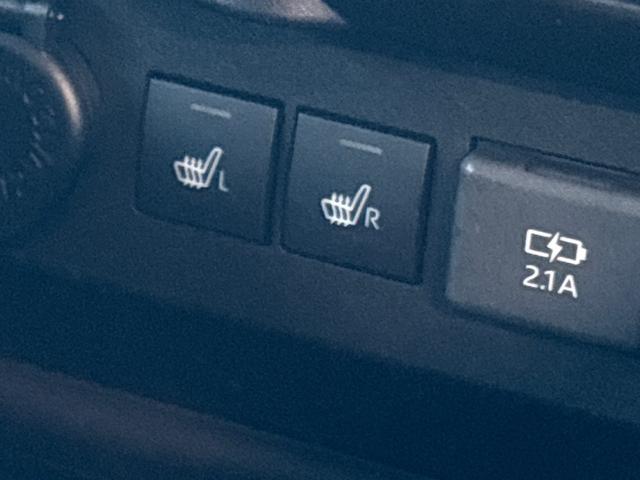 ライズ Ｚ　４ＷＤ　衝突軽減　レーンキープ　障害物センサー　アダプティブクルーズ　シートヒーター　ナビ　ワンセグ　Ｂｌｕｅｔｏｏｔｈオーディオ　ＥＴＣ　Ｉストップ　ＬＥＤヘッドライト　１７インチＡＷ　スマキー（10枚目）