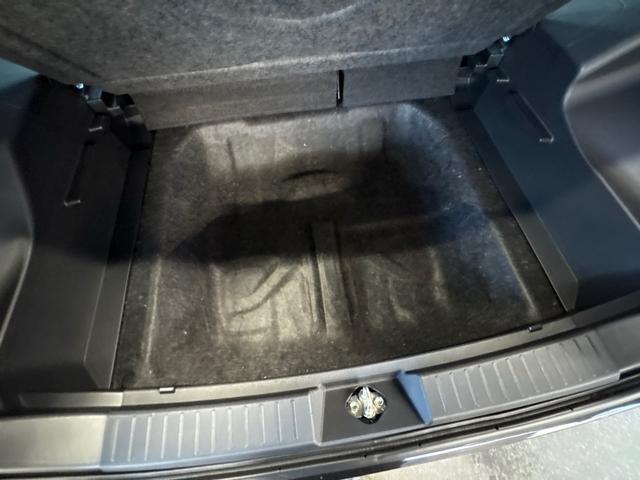 ライズ Ｚ　４ＷＤ　衝突軽減　レーンキープ　障害物センサー　アダプティブクルーズ　シートヒーター　ナビ　ワンセグ　Ｂｌｕｅｔｏｏｔｈオーディオ　ＥＴＣ　Ｉストップ　ＬＥＤヘッドライト　１７インチＡＷ　スマキー（34枚目）