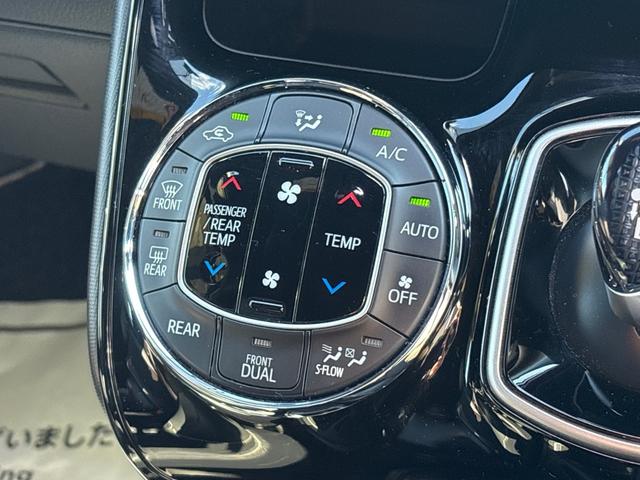 ノア ハイブリッドＳｉ　ダブルバイビーＩＩ　後期型　衝突軽減　レーンキープ　障害物センサー　オートクルーズ　両側電動　ハーフレザー　シートヒーター　ナビ　フルセグ　Ｂカメラ　Ｂｌｕｅｔｏｏｔｈオーディオ　ＥＴＣ２．０　ＬＥＤヘッドライト（9枚目）