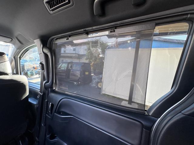 ノア ハイブリッドＳｉ　ダブルバイビーＩＩ　後期型　衝突軽減　レーンキープ　障害物センサー　オートクルーズ　両側電動　ハーフレザー　シートヒーター　ナビ　フルセグ　Ｂカメラ　Ｂｌｕｅｔｏｏｔｈオーディオ　ＥＴＣ２．０　ＬＥＤヘッドライト（58枚目）