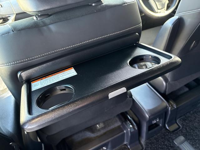 ノア ハイブリッドＳｉ　ダブルバイビーＩＩ　後期型　衝突軽減　レーンキープ　障害物センサー　オートクルーズ　両側電動　ハーフレザー　シートヒーター　ナビ　フルセグ　Ｂカメラ　Ｂｌｕｅｔｏｏｔｈオーディオ　ＥＴＣ２．０　ＬＥＤヘッドライト（59枚目）