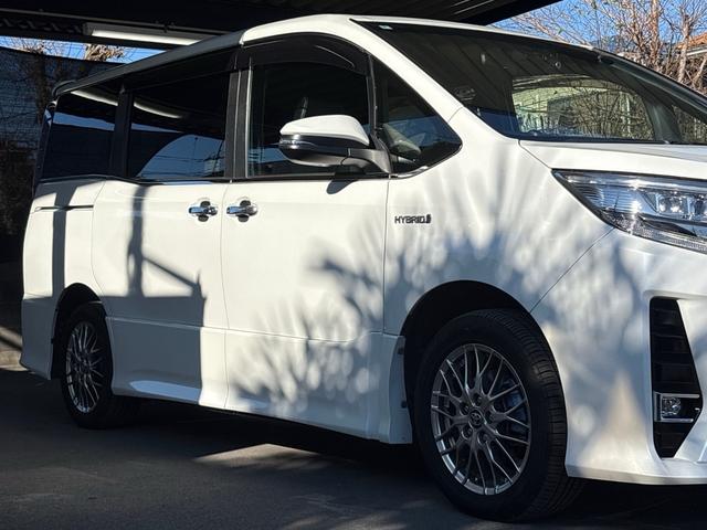 ノア ハイブリッドＳｉ　ダブルバイビーＩＩ　後期型　衝突軽減　レーンキープ　障害物センサー　オートクルーズ　両側電動　ハーフレザー　シートヒーター　ナビ　フルセグ　Ｂカメラ　Ｂｌｕｅｔｏｏｔｈオーディオ　ＥＴＣ２．０　ＬＥＤヘッドライト（63枚目）