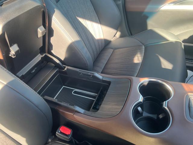 ハリアー G 4WD 衝突軽減 レーンキープ 障害物センサー オートクルーズ ハーフレザー パワーシート 電動リアゲート ナビ フルセグ Bカメラ Bluetoothオーディオ ETC2.0 HID 18インチAW(34枚目)