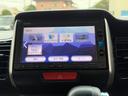 Ｎ－ＢＯＸカスタム Ｇ・Ｌパッケージ　片側電動　ナビ　ワンセグ　Ｂカメラ　Ｂｌｕｅｔｏｏｔｈオーディオ　Ｉストップ　ＨＩＤ　１４インチＡＷ　スマキー　フルフラット　ＡＢＳ　オートライト　電格ミラー　ベンチシート　ＣＤ（7枚目）