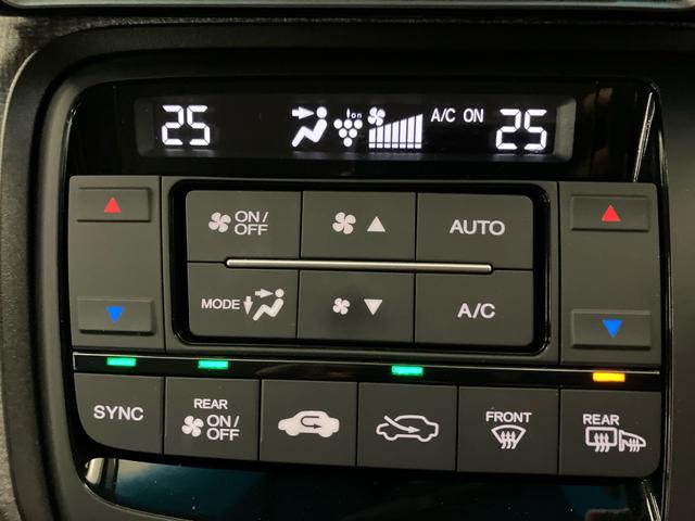 ステップワゴンスパーダ スパーダホンダセンシング　ＥＴＣ２．０ナビ（ＶＸＵ？２１７ＳＷｉ）ＣＤ　ＤＶＤ　ＴＶ（フルセグ）ブルートゥース　ミュージックラック　ＵＳＢ　前後ドライブレコーダー　両側電動スライドドア　パドルシフト　盗難防止　助手席エアバッグ（17枚目）