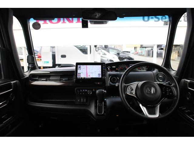 Ｎ－ＢＯＸカスタム Ｇ・Ｌターボホンダセンシング　２トーンカラー　メモリーナビ【ＶＸＵ－１９５ＮＢｉ】　フルセグ　ＣＤ　ＤＶＤ　Ｂｌｕｅｔｏｏｔｈオーディオ　ＵＳＢ　ＥＴＣ　バックカメラ　前後純正ドライブレコーダー　ドアバイザー　オートリトラミラー（9枚目）