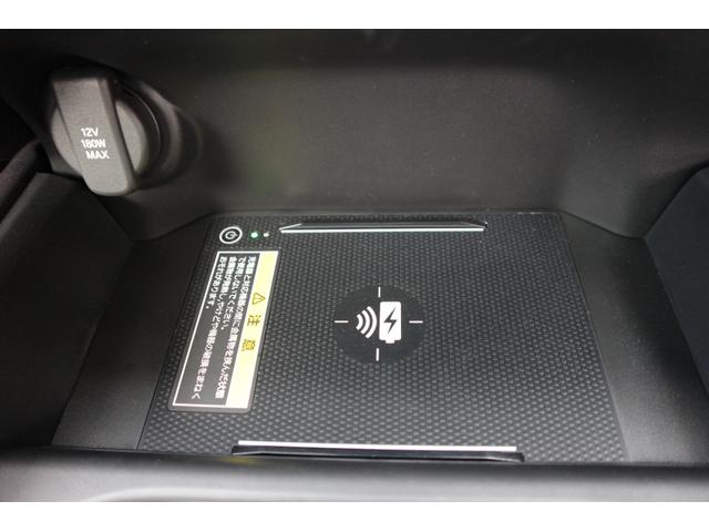 ＺＲ－Ｖ ｅ：ＨＥＶＺ　コネクトナビ　フルセグＴＶ　ブルートゥースオーディオ　ＵＳＢ　ＥＴＣ２．０　ハンドルヒーター　シートヒーター　パドルシフト　ブラインドスポット　後退出庫サポート　パワーテールゲート　Ｐセンサー　地デジ（18枚目）