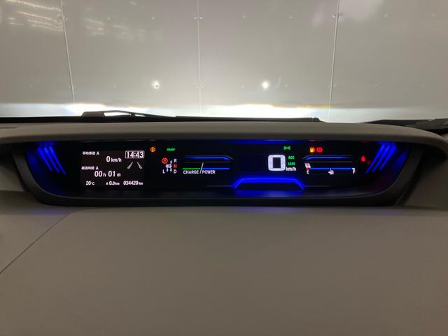 フリードハイブリッド ハイブリッド・Ｇホンダセンシング　ＥＴＣ　ナビ　前後ドライブレコーダー　シートヒーター　ＣＤ　ＤＶＤ　フルセグＴＶ　ＵＳＢ　Ｂｌｕｅｔｏｏｔｈ　軽減ブレーキ　キーフリーシステム　１オ－ナ－　記録簿　サイドカーテンエアバック　ＥＣＯＮ（17枚目）