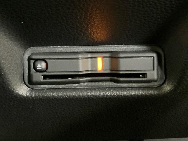 フィット ベーシック 当社社用車 純正インターナビ(VXU-245FTi) フルセグTV CD DVD USB ミュージックラック ブルートゥースオーディオ ETC2.0 バックカメラ バックモニター コーナーセンサー(15枚目)