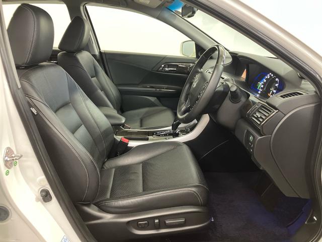 アコードハイブリッド EX 純正HDDナビゲーション フルセグTV DVD CD USB DSRCETC 前後コーナーセンサー バックカメラ シートーヒーター CMBS フォグランプ 電動シート ドアバイザー リヤカメラ 地デジ(9枚目)