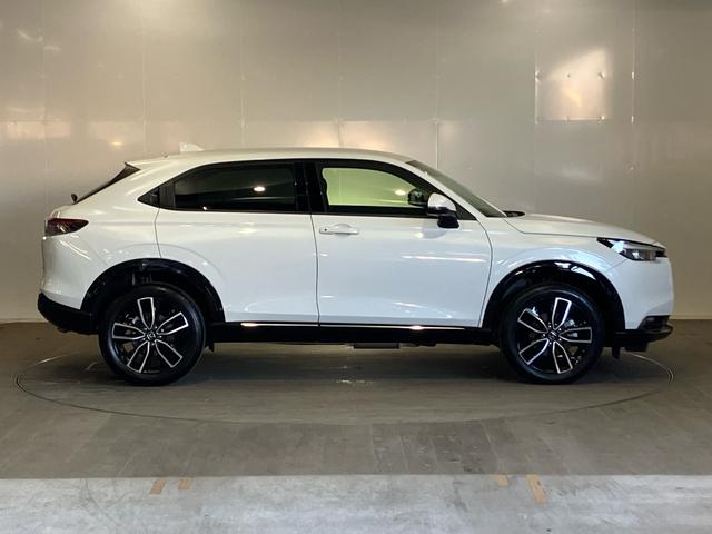 ヴェゼル e:HEVZ ホンダコネクトナビ フルセグ Bluetoothオーディオ ETC2.0 マルチビューカメラ ブラインドスポットモニター シートヒーター ハンドルヒーター ワイヤレス充電器 リアコーナーセンサー(8枚目)