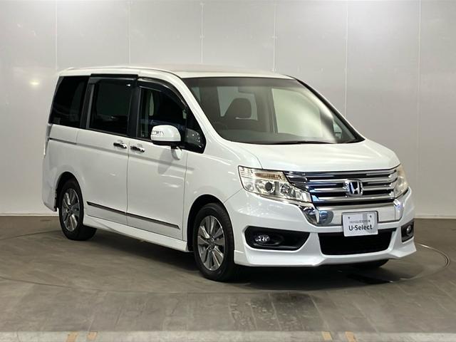 ステップワゴンスパーダ Ｚクールスピリットインターナビ　セレクション　ＨＤＤナビ　ワンセグＴＶ　ＵＳＢ　ＣＤ　ＤＶＤ　ＥＴＣ　両側電動スライドドア　クルーズコントロール　リモコンエンジンスターター　パドルシフト　フロントフォグランプ　スマートキ　オートクルーズ　記録簿（3枚目）