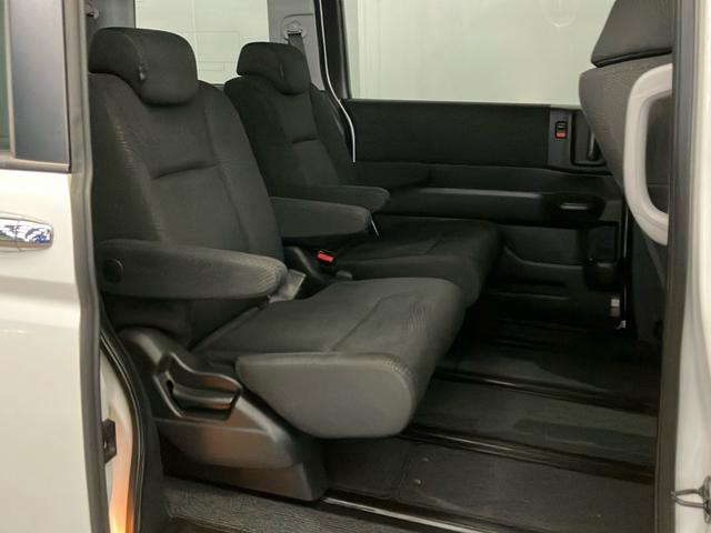 ステップワゴンスパーダ Ｚクールスピリットインターナビ　セレクション　ＨＤＤナビ　ワンセグＴＶ　ＵＳＢ　ＣＤ　ＤＶＤ　ＥＴＣ　両側電動スライドドア　クルーズコントロール　リモコンエンジンスターター　パドルシフト　フロントフォグランプ　スマートキ　オートクルーズ　記録簿（10枚目）