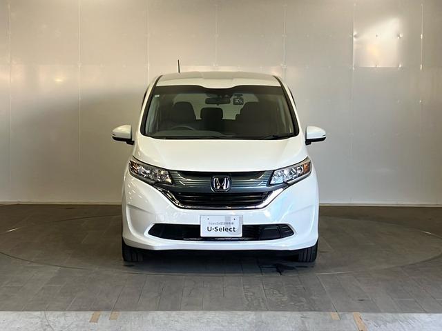 フリード Ｇ・ホンダセンシング　純正メモリーナビ【ＶＸＭ－１７４ＶＦｉ】　フルセグ　ＣＤ　ＤＶＤ　Ｂｌｕｅｔｏｏｔｈオーディオ　ドアバイザー　ＥＴＣ　オートリトラミラー　バックカメラ　ハロゲンヘッドライト　Ｆセグ　ｉストップ　ＶＳＡ（2枚目）