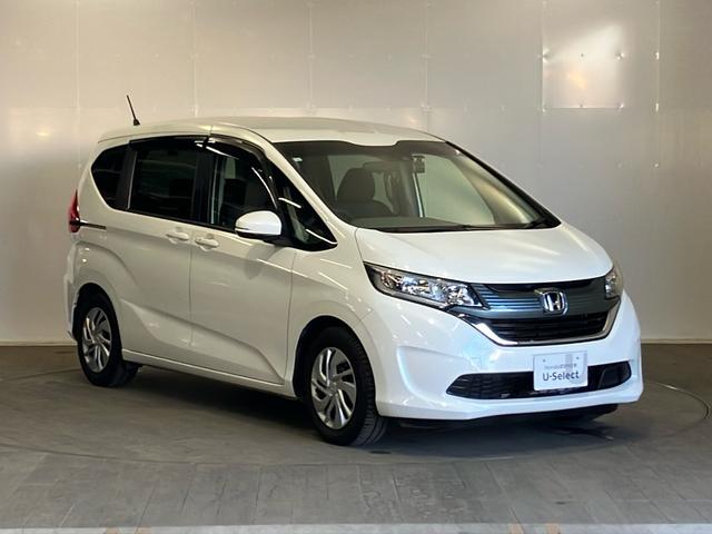 フリード Ｇ・ホンダセンシング　純正メモリーナビ【ＶＸＭ－１７４ＶＦｉ】　フルセグ　ＣＤ　ＤＶＤ　Ｂｌｕｅｔｏｏｔｈオーディオ　ドアバイザー　ＥＴＣ　オートリトラミラー　バックカメラ　ハロゲンヘッドライト　Ｆセグ　ｉストップ　ＶＳＡ（3枚目）