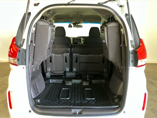 フリード Ｇ・ホンダセンシング　純正メモリーナビ【ＶＸＭ－１７４ＶＦｉ】　フルセグ　ＣＤ　ＤＶＤ　Ｂｌｕｅｔｏｏｔｈオーディオ　ドアバイザー　ＥＴＣ　オートリトラミラー　バックカメラ　ハロゲンヘッドライト　Ｆセグ　ｉストップ　ＶＳＡ（13枚目）