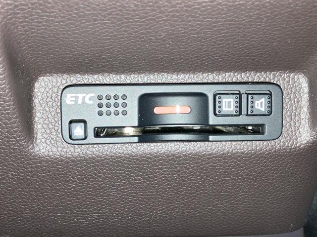 フリード Ｇ・ホンダセンシング　純正メモリーナビ【ＶＸＭ－１７４ＶＦｉ】　フルセグ　ＣＤ　ＤＶＤ　Ｂｌｕｅｔｏｏｔｈオーディオ　ドアバイザー　ＥＴＣ　オートリトラミラー　バックカメラ　ハロゲンヘッドライト　Ｆセグ　ｉストップ　ＶＳＡ（16枚目）