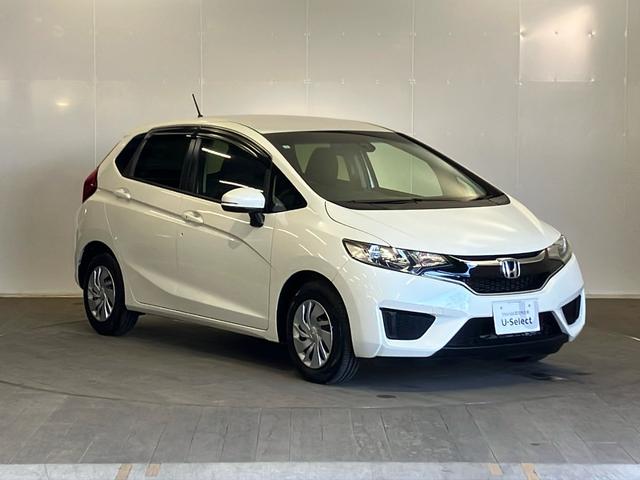 フィット 13G・Fパッケージコンフォートエディション 純正メモリーナビ【VXM-174VFi】 フルセグ CD DVD Bluetoothオーディオ バックカメラ ETC CTBA ドアバイザー オートリトラミラー シートヒーター リヤビューカメラ(3枚目)