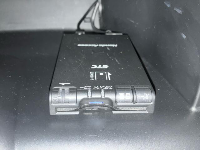 フィット 13G・Fパッケージコンフォートエディション 純正メモリーナビ【VXM-174VFi】 フルセグ CD DVD Bluetoothオーディオ バックカメラ ETC CTBA ドアバイザー オートリトラミラー シートヒーター リヤビューカメラ(15枚目)