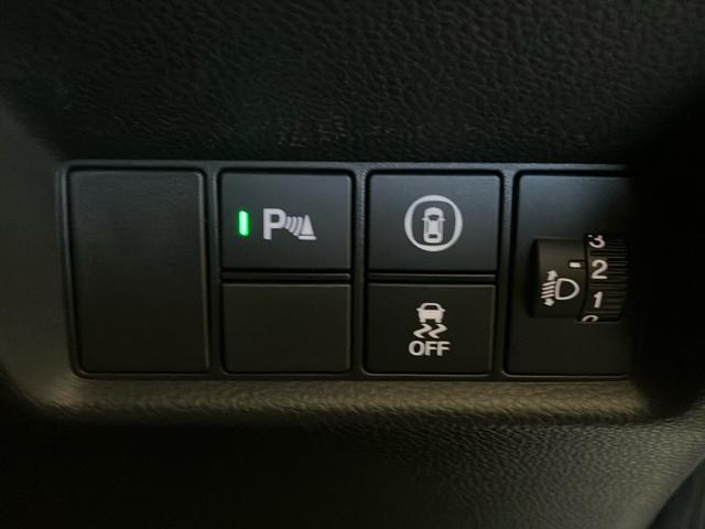 フィット ホーム 純正インターナビ【VXM-225Ci】 CD USB Bluetoothオーディオ ドアバイザー 前後コーナーセンサー ETC バックカメラ LEDヘッドライト 衝突軽減ブレーキ ワンオーナー VSA(17枚目)