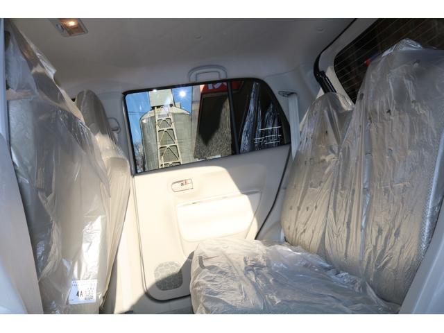 L 届出済未使用車 衝突軽減ブレーキ 禁煙車 禁煙 スマートキ- 衝突被害軽減 電格ミラー エアバッグ コーナーセンサー フルフラット Sヒータ アイドリングS ベンチシート 盗難防止システム ABS(10枚目)