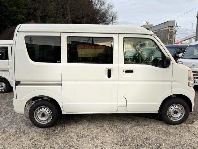 日産 ＮＶ１００クリッパーバン